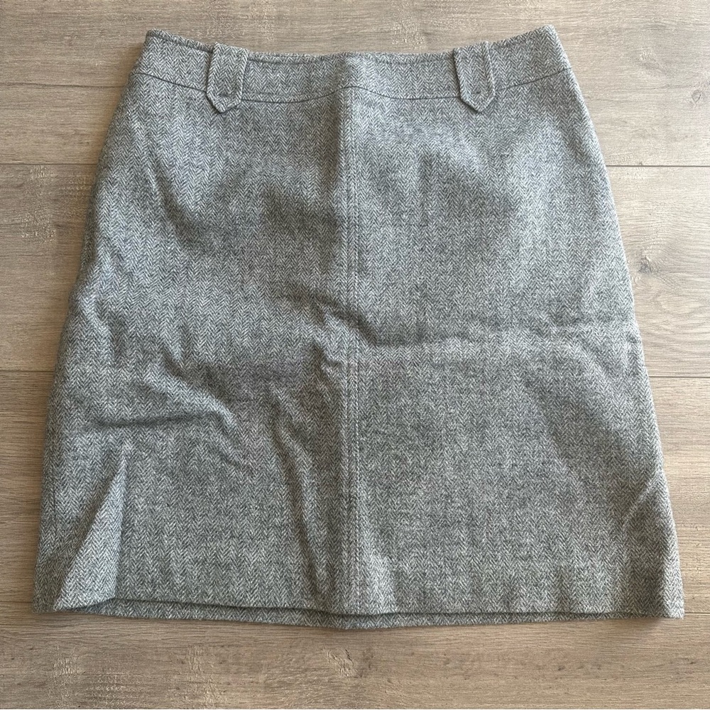 EUC Talbots gray a-line skirt - size 6